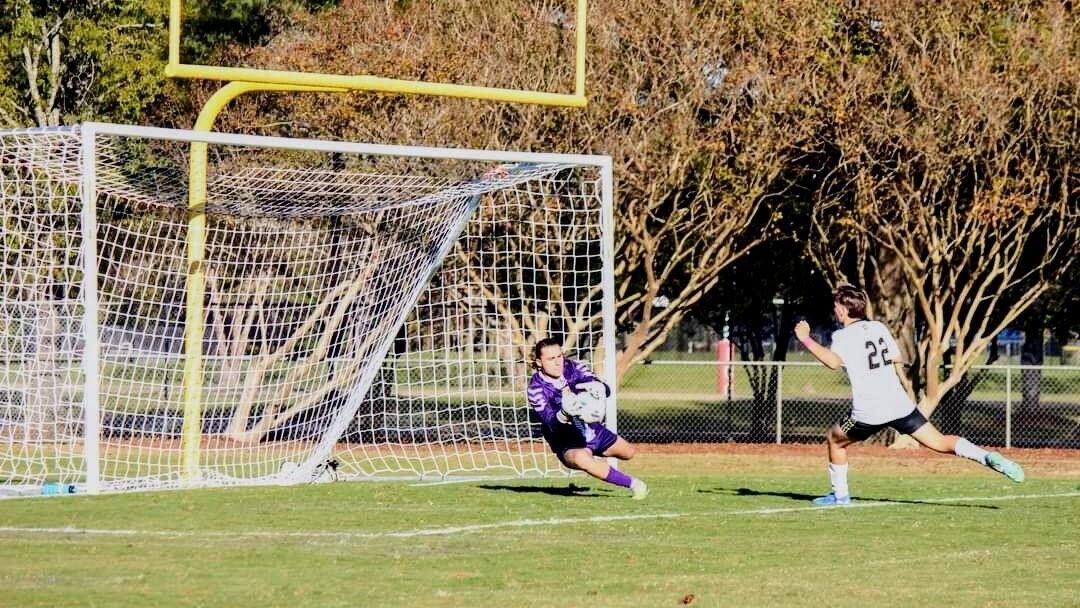 IAHS sweeps New Hope